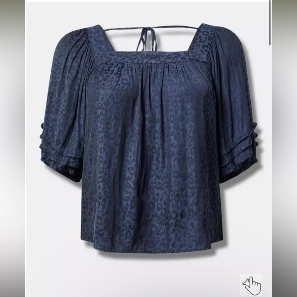 Torrid Satin Jacquard Short Sleeve Pleated Top 2X NWT